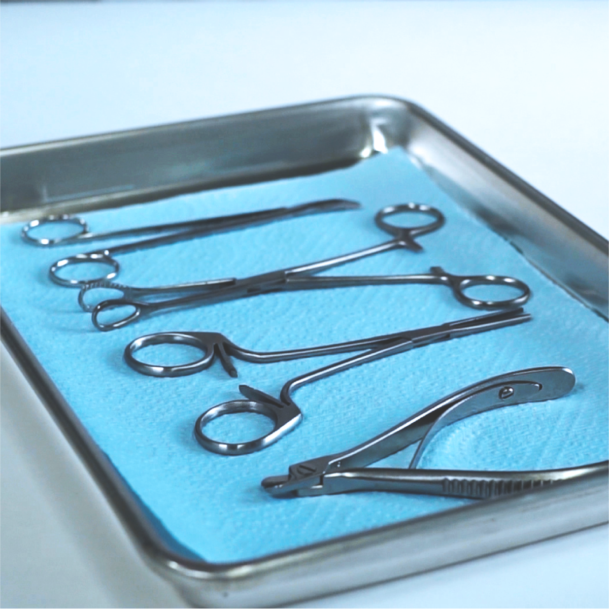 All medical professionals should add our ambidextrous hemostats to the other instruments on the surgical tray